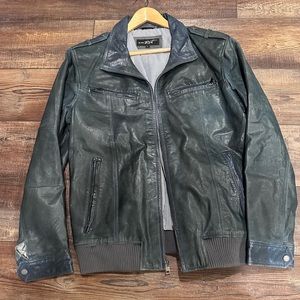 Black Rivet men’s size large leather jacket/coat